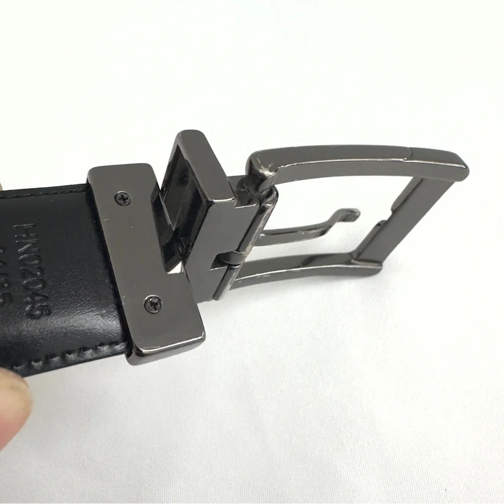 An Original Penguin Reversible Leather Belt 34 Black White